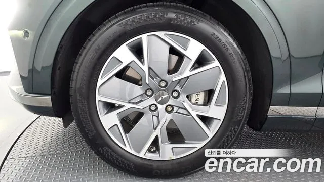 Genesis GV70 Electrified GV70 — Фото автомобиля 5