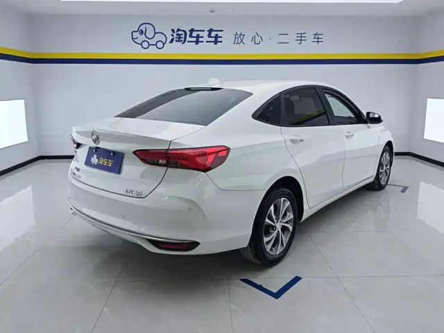 Buick Verano — Фото автомобиля 3