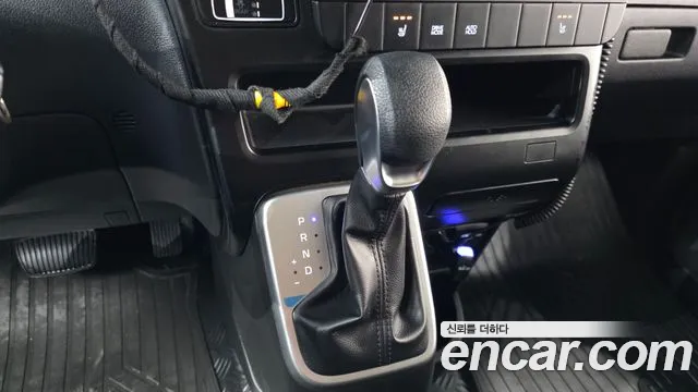 Hyundai Staria Staria Карго 5 мест — Фото автомобиля 9