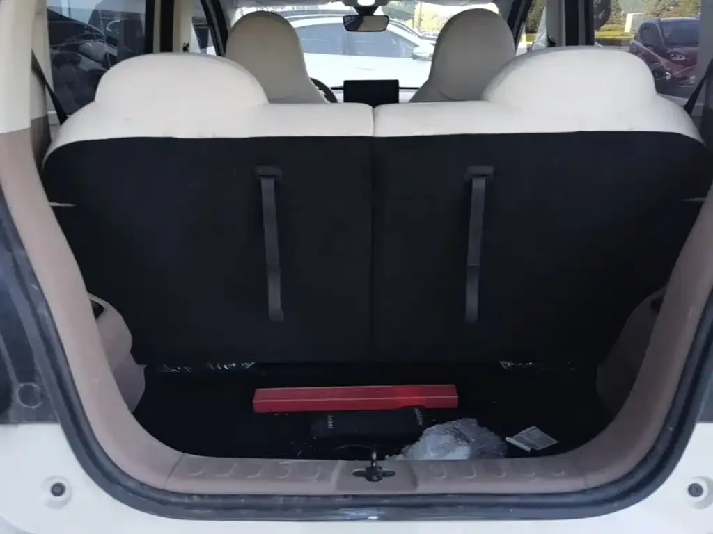 Wuling Motors Hongguang MINIEV 2025 4-Door Advanced — Фото автомобиля 17