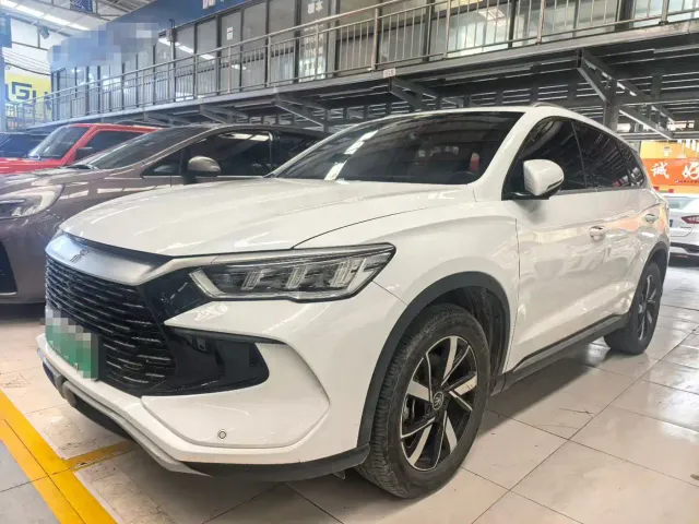 Фотография автомобиля — BYD Song Pro