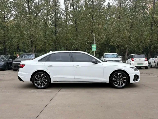Audi A4L — Фото автомобиля 15