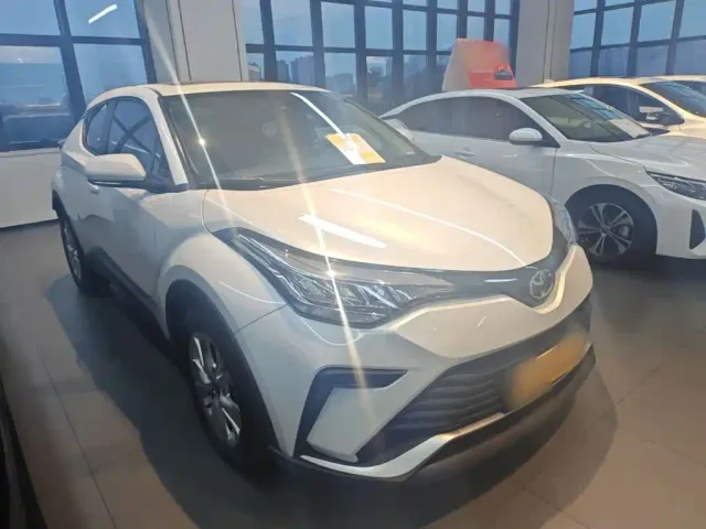 Toyota IZOA — Фото автомобиля 3