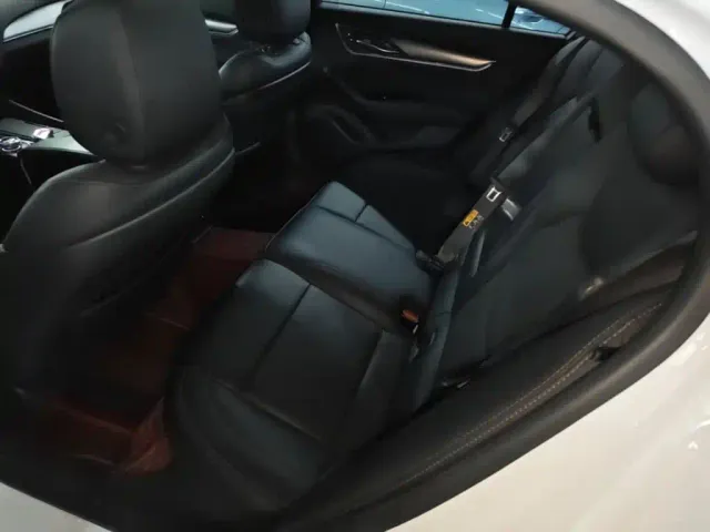Cadillac CT5 — Фото автомобиля 16