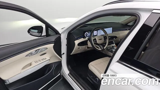 Genesis GV70 — Фото автомобиля 15