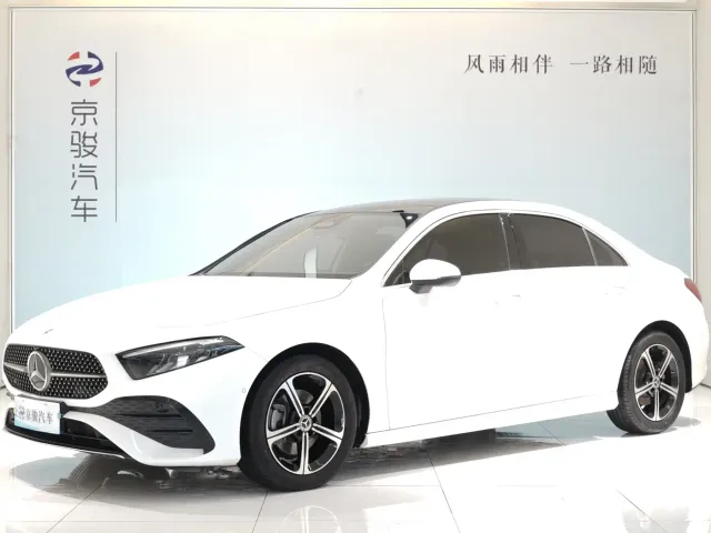 Фотография автомобиля — Mercedes-Benz A-Class