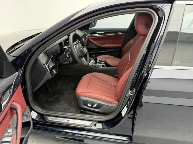BMW 5 Series — Фото автомобиля 13