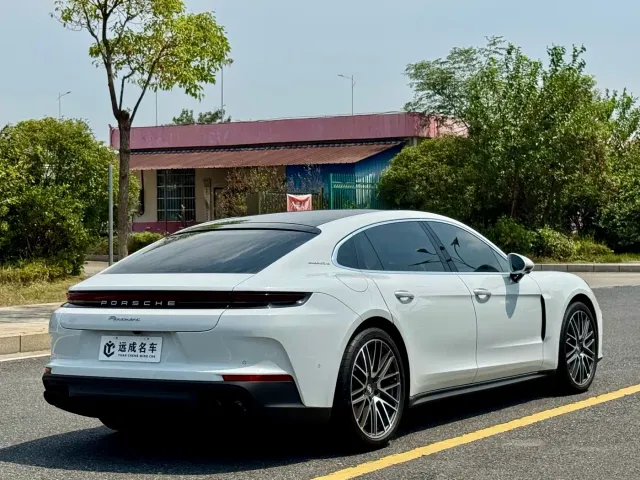 Porsche Panamera — Фото автомобиля 5