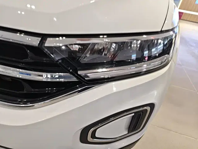 Volkswagen T-Roc — Фото автомобиля 23