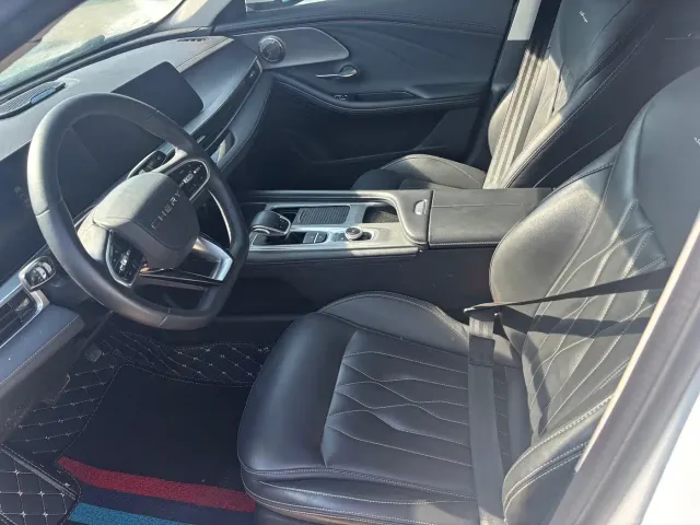 Chery Arrizo 8 — Фото автомобиля 4