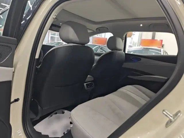 BYD Seal 06 DM-i Touring — Фото автомобиля 16