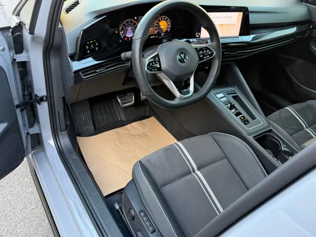 Volkswagen Golf — Фото автомобиля 8