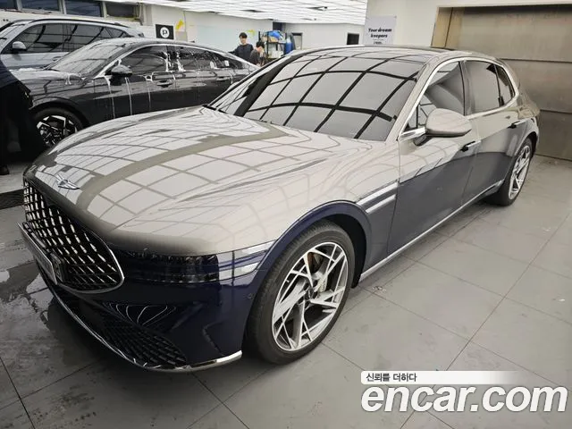 Фотография автомобиля — Genesis G90 RS4