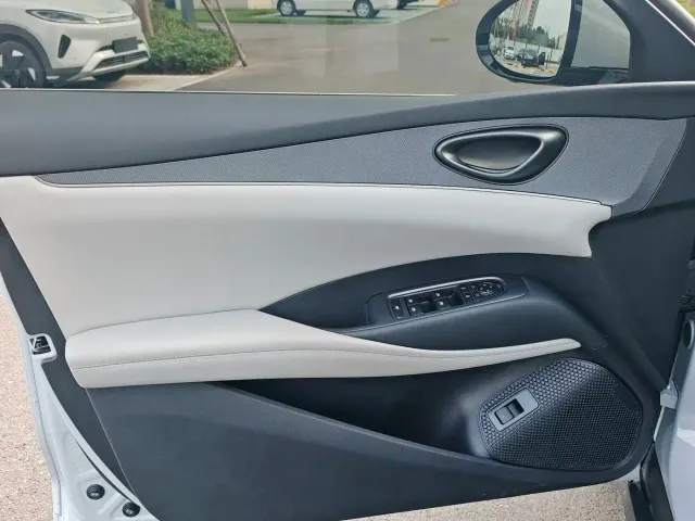 BYD Seal 06 — Фото автомобиля 16