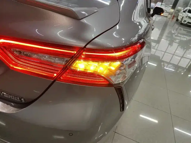 Toyota Camry — Фото автомобиля 7