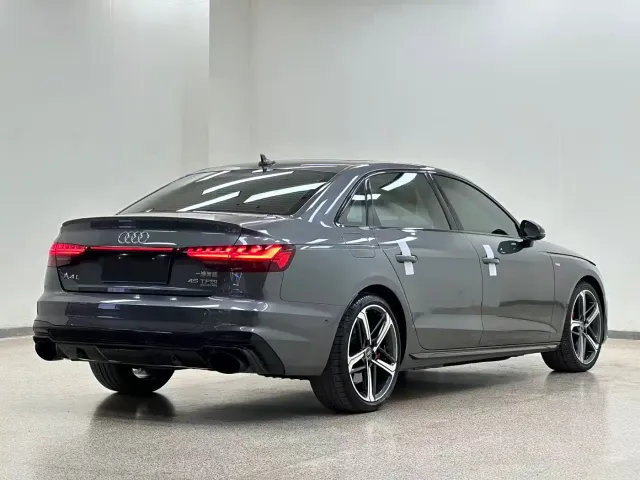 Audi Audi A4L 2022 45 TFSI quattro Premium Dynamic — Фото автомобиля 4