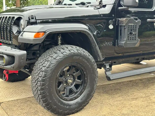 Jeep Gladiator — Фото автомобиля 9