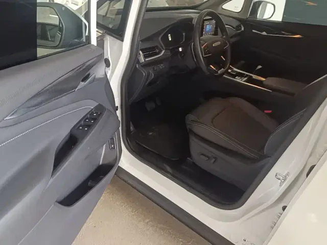 Maxus G50 — Фото автомобиля 11