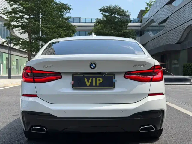 BMW 6 Series Gran Turismo — Фото автомобиля 17