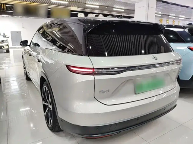 Nio ES8 — Фото автомобиля 4