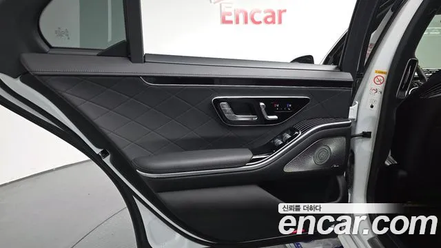 Mercedes-Benz S-Class — Фото автомобиля 19
