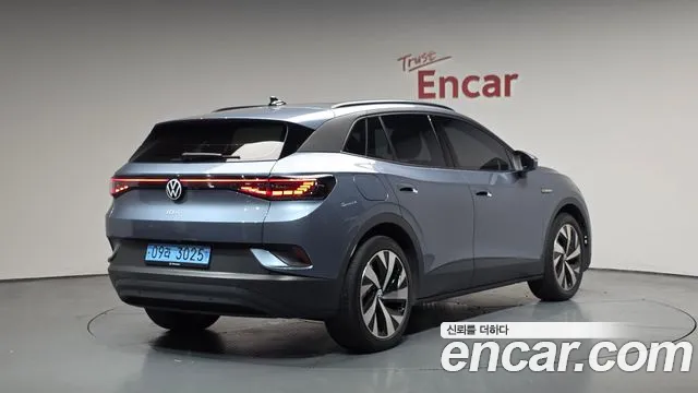 Volkswagen ID.4 — Фото автомобиля 2