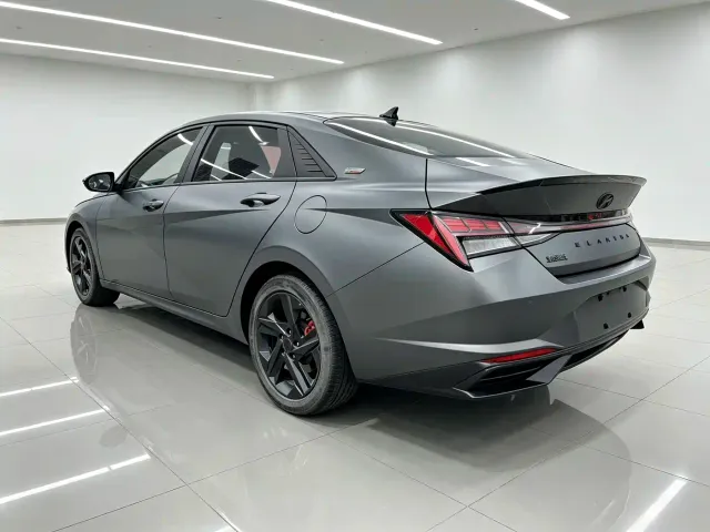 Hyundai Elantra — Фото автомобиля 6