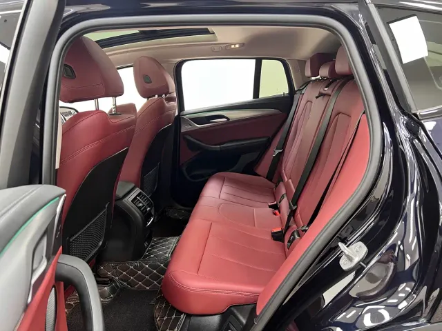 BMW X4 — Фото автомобиля 14