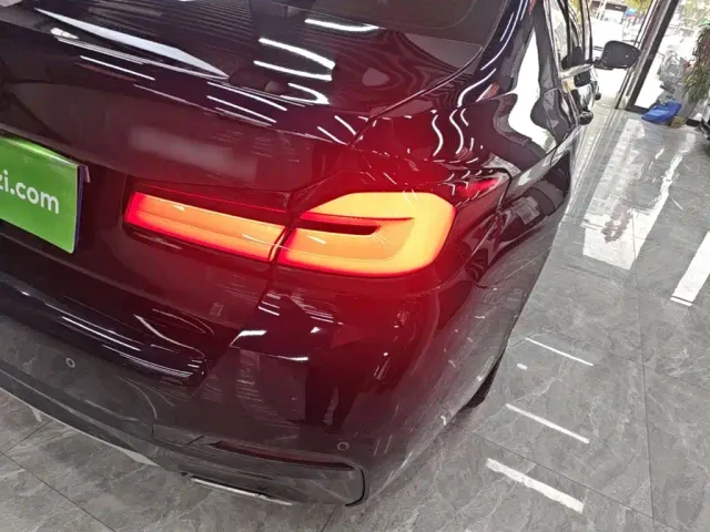 BMW 5 Series — Фото автомобиля 7