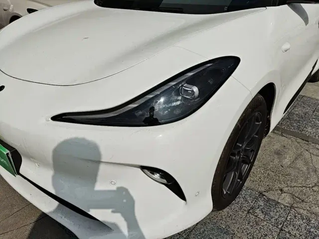 IM Motors LS6 — Фото автомобиля 23