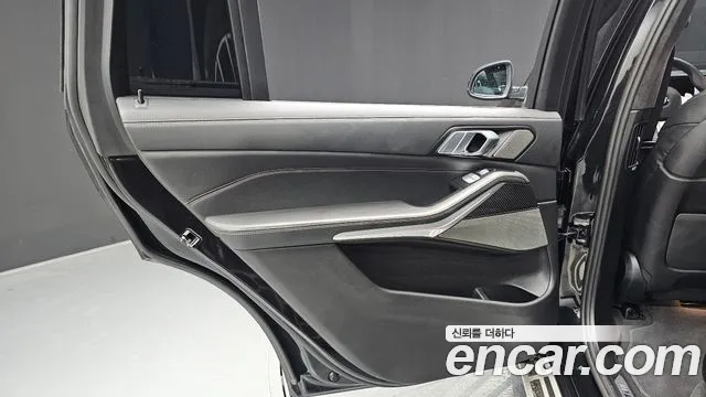BMW X7 — Фото автомобиля 22