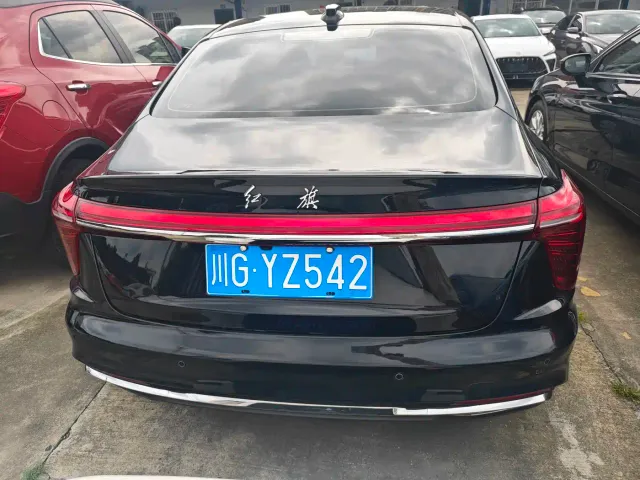 Hongqi H5 — Фото автомобиля 15