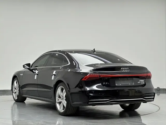 Audi A7L — Фото автомобиля 6