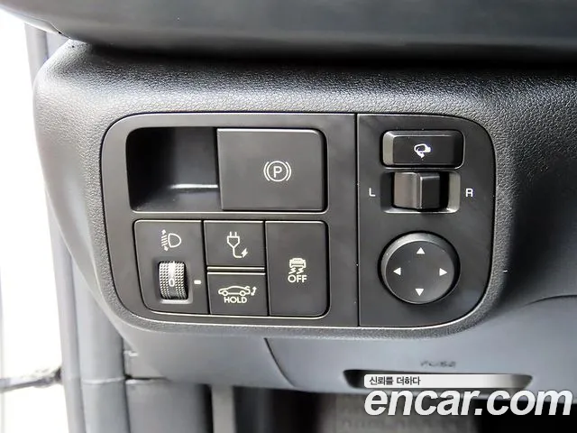 Hyundai Ioniq 6 — Фото автомобиля 12