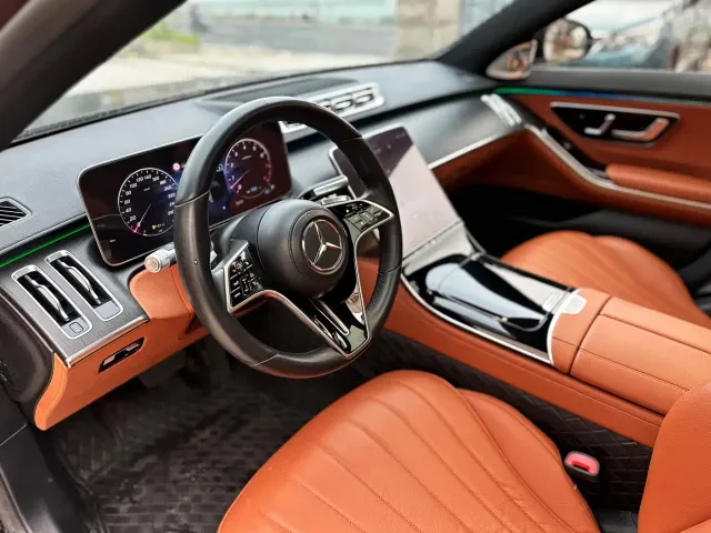 Mercedes-Benz S-Class — Фото автомобиля 12