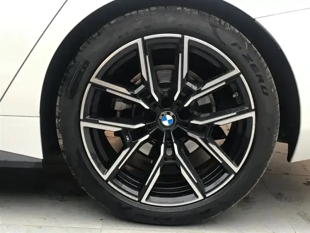 BMW BMW 4 Series 2023 425i Gran Coupe M Sport Shadowline Package — Фото автомобиля 18