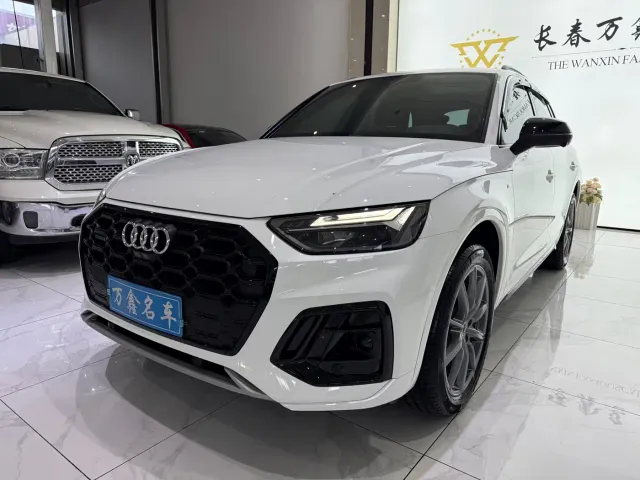 Фотография автомобиля — Audi Q5L