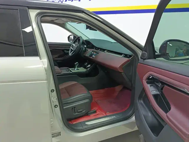 Land Rover Range Rover Evoque — Фото автомобиля 8