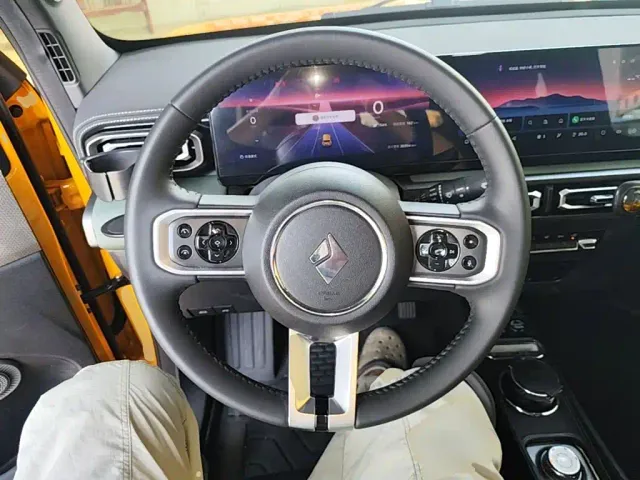 Baojun Yep — Фото автомобиля 10