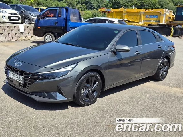 Hyundai Avante CN7 — Фото автомобиля 2