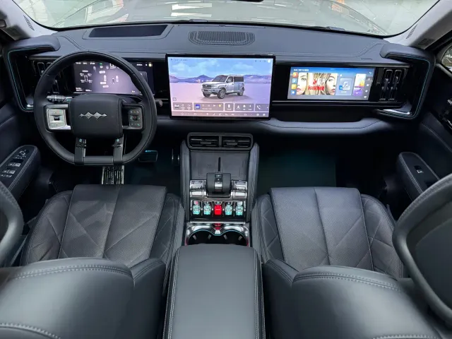 BYD FangChengBao Leopard 5 — Фото автомобиля 12