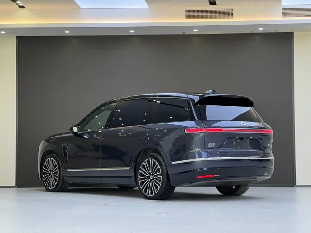 Nio ES8 — Фото автомобиля 3