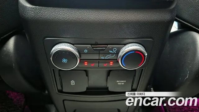 Ford Explorer — Фото автомобиля 19