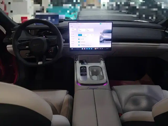 Xiaomi SU7 — Фото автомобиля 9