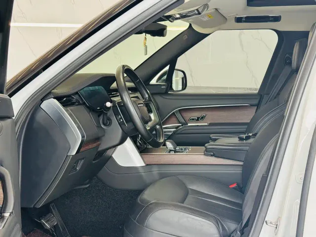 Land Rover Range Rover — Фото автомобиля 12