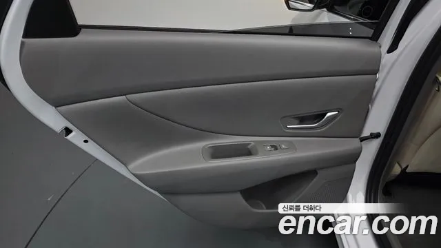 Hyundai Avante CN7 — Фото автомобиля 24