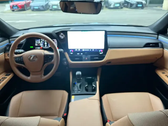 Lexus ES — Фото автомобиля 13