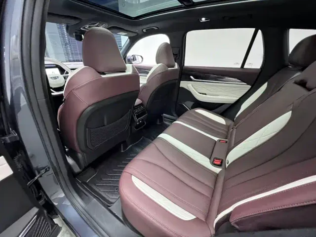 Geely Xingyue L — Фото автомобиля 12