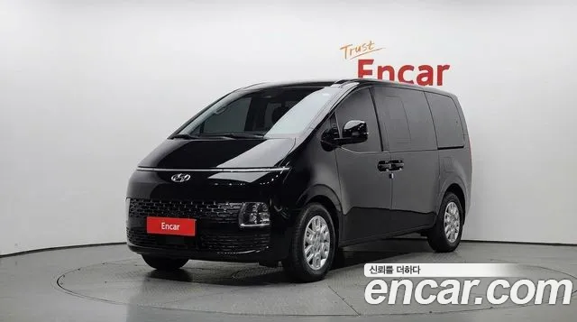 Фотография автомобиля — Hyundai Staria