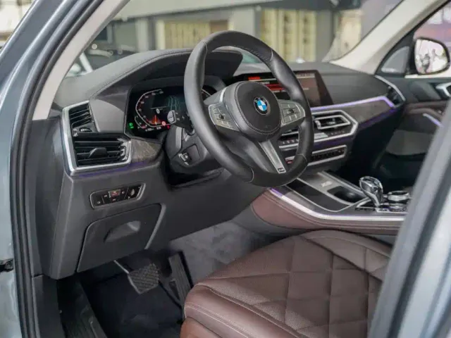 BMW X5 — Фото автомобиля 9